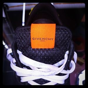 High-end sneaker
